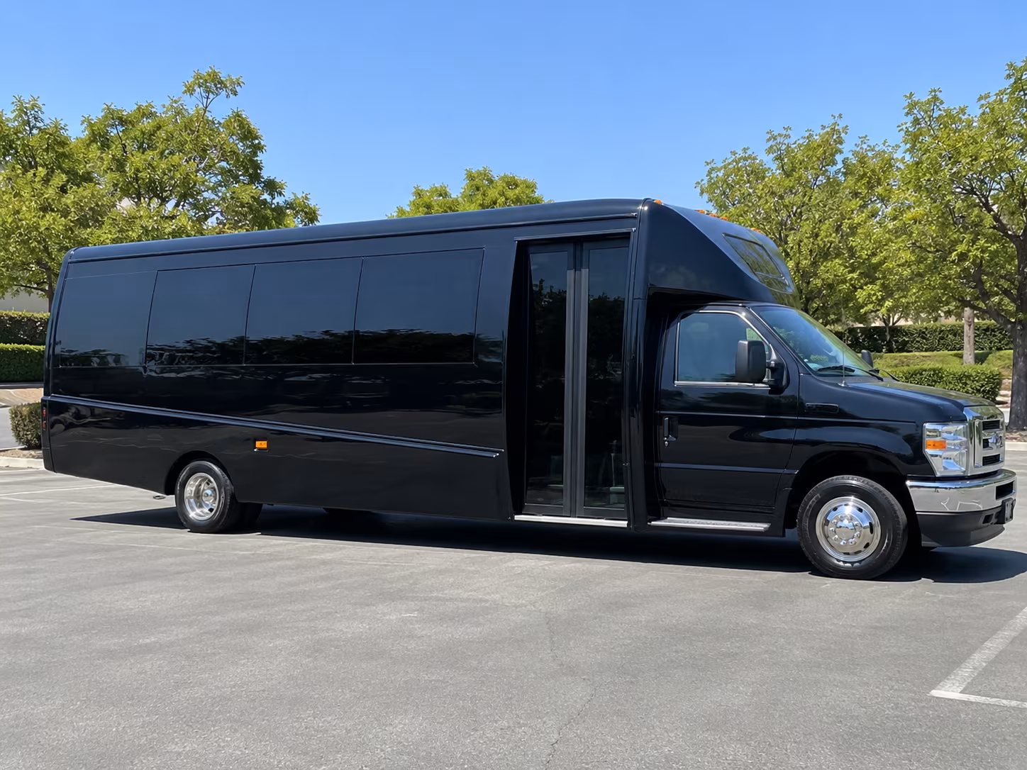 minibuses and party buses for every manchester area high school prom